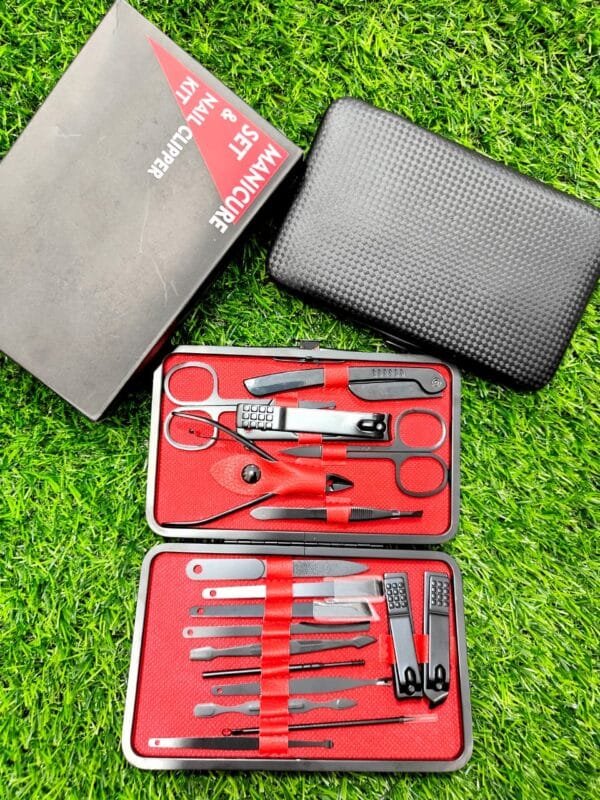 Manicure Set, No-Splash Nail Clippers Kit 18-Pcs Professional Pedicure Kit Grooming Kits Stainless Steel Nail Tools Pedicure Tools, with Luxurious Travel Case (Black). - Image 2